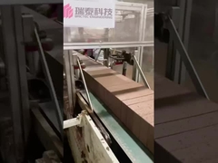 Precisión en movimiento: Máquina de corte de ladrillos servosíncrono en acción